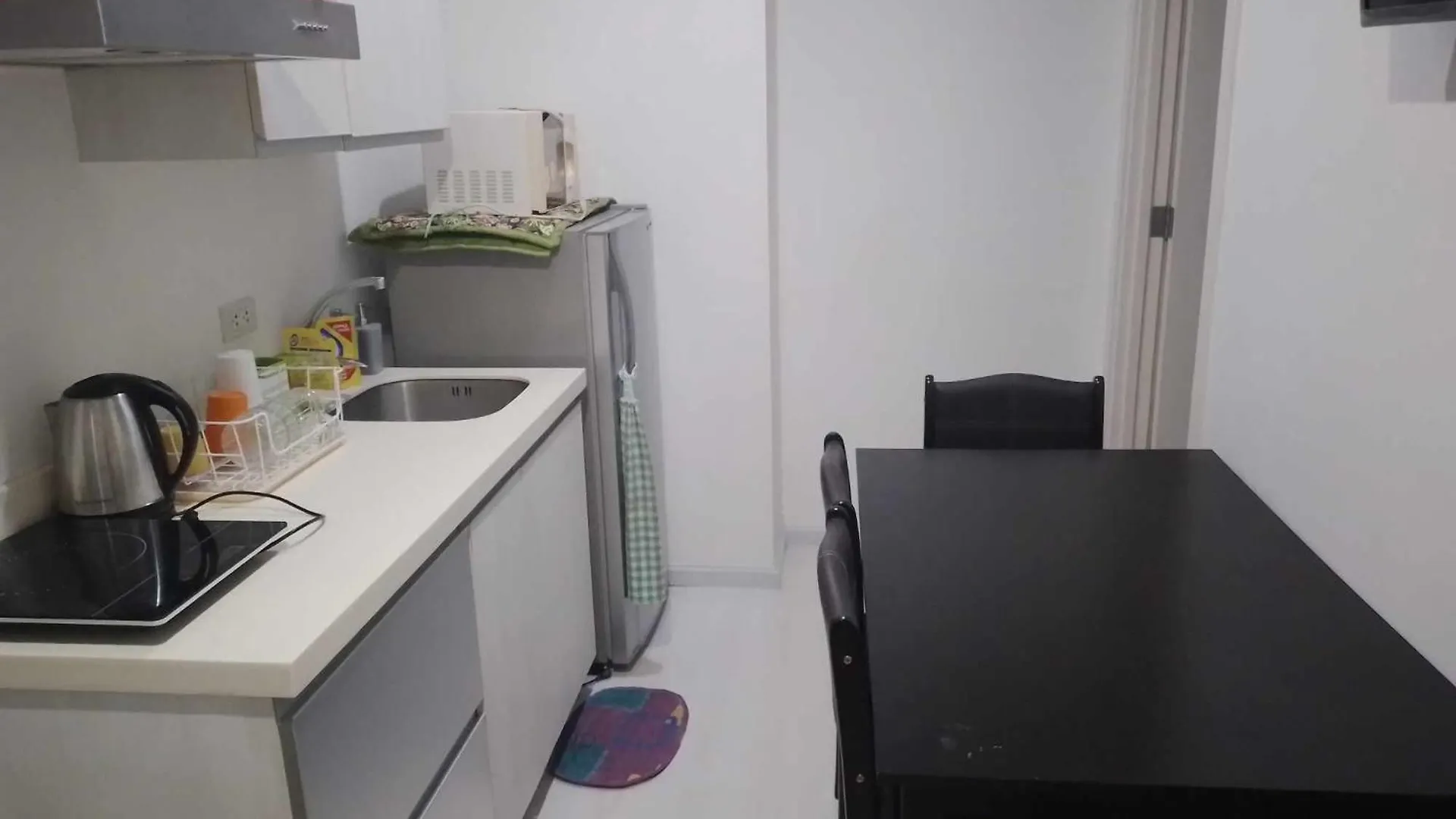 1016 St. Tropez Azure Aparthotel Paranaque City 5*,  Philippines