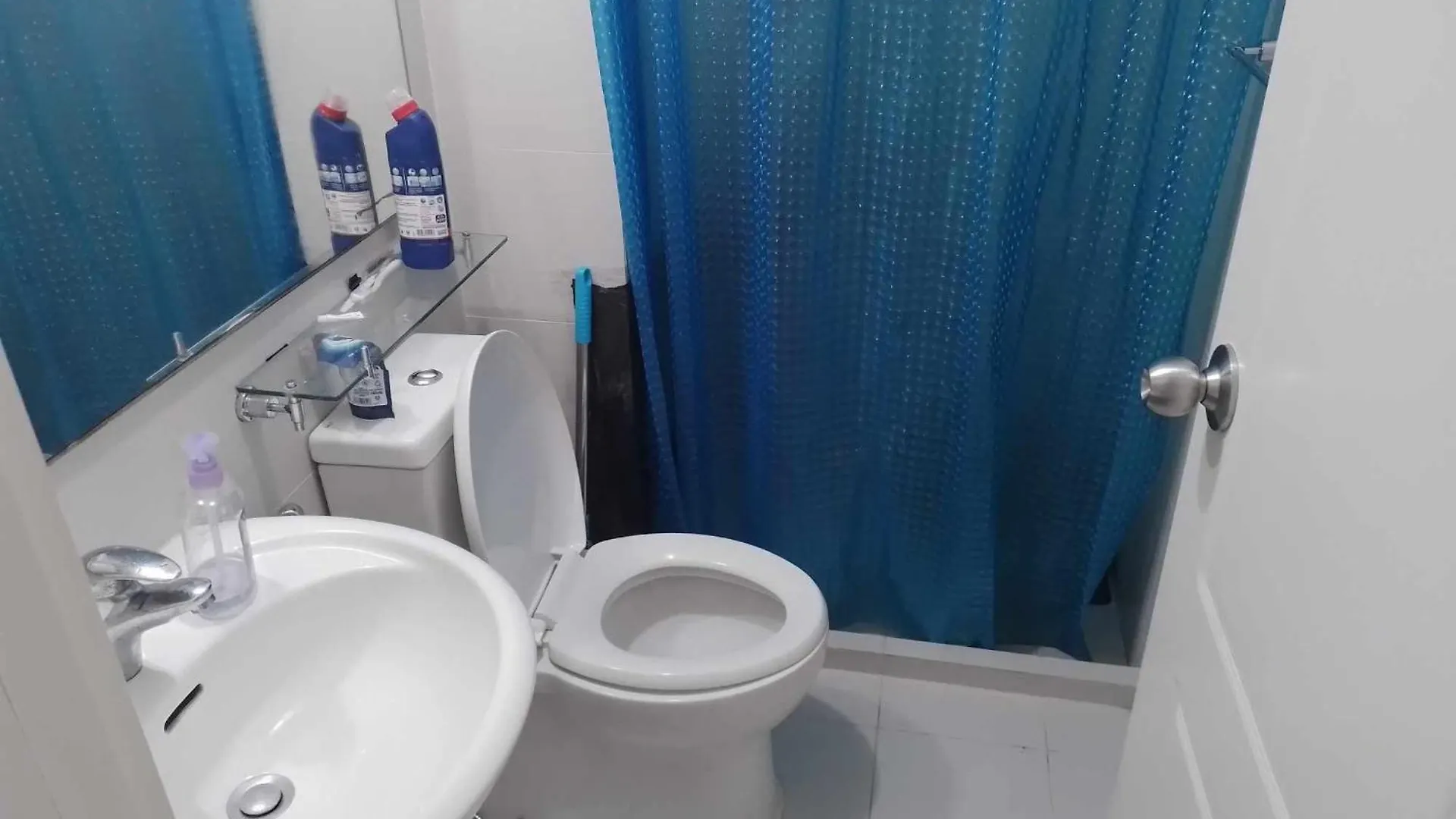 1016 St. Tropez Azure Aparthotel Paranaque City